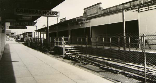 Temporary shops under construction on Lt. Malop Street, c.1984