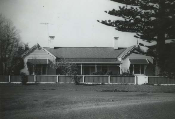 Homestead in Portarlington, c.1940
