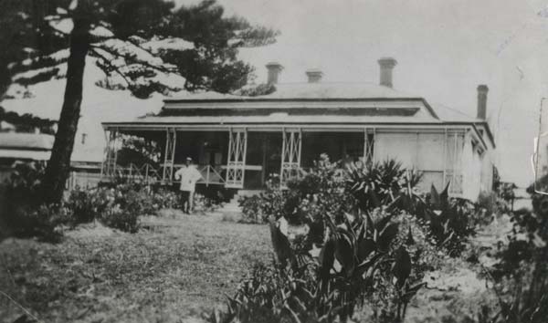Westbourne Villa?, Fernleigh Street, Newtown, c.1900