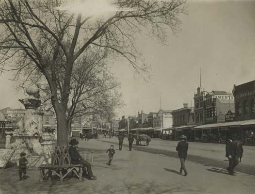 Hitchcock Fountain, Market Square, c.1905