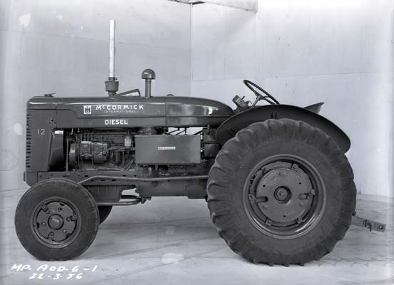 MP-AOD-6-1 Tractor, International Harvester, 1956