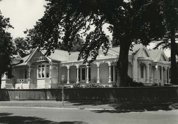 Corio Villa, 1971